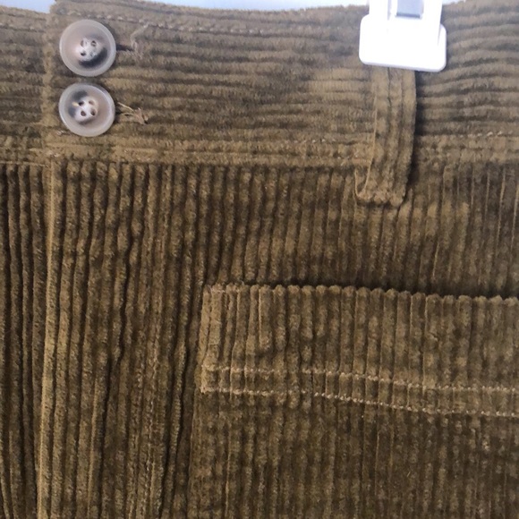 Madewell olive green corduroy mini skirt - Picture 3 of 5